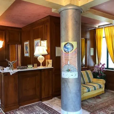 Abacus Hotel 4*